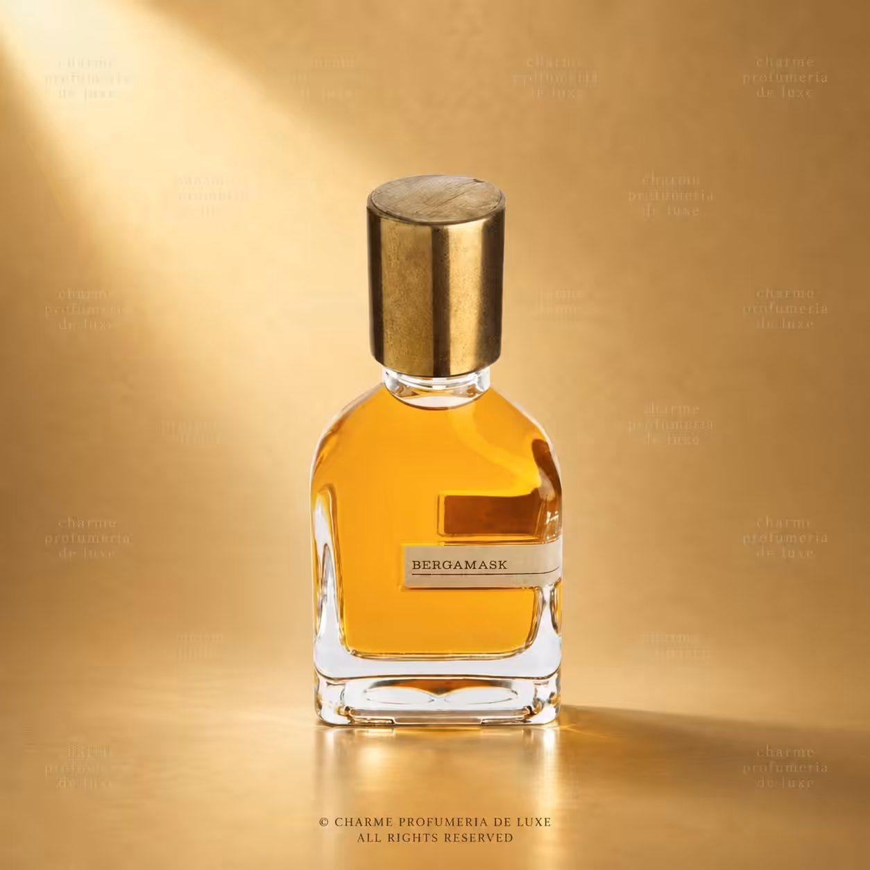 Orto Parisi Bergamask profumo 50 ml con flacone su sfondo dorato