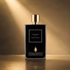 Simone Andreoli Eterno Extrait de Parfum, flacone nero con dettagli oro su elegante sfondo dorato.