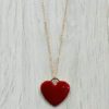 The Love Collection rappresenta la spiritualità, l'emotività, la moralità insite nell'essere umano. Un tempo si riteneva che il cuore fosse sede della mente umana, le rappresentazioni del cuore sono simboli che rappresentano l'amore.