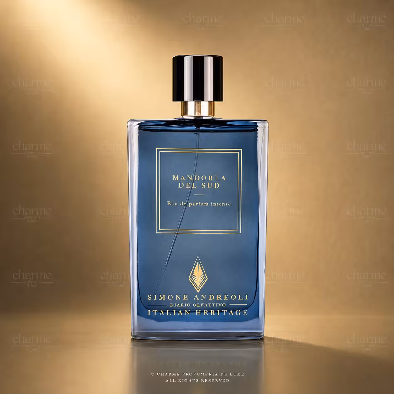 Simone Andreoli Mandorla del Sud Eau de Parfum Intense, profumo di nicchia Italian Heritage in packshot luxury per Charme Profumeria de Luxe