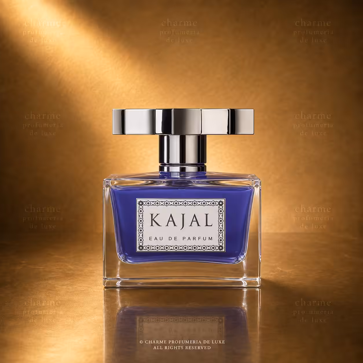 Kajal Eau de Parfum packshot luxury con flacone in vetro e liquido blu, profumo di nicchia disponibile su Charme Profumeria