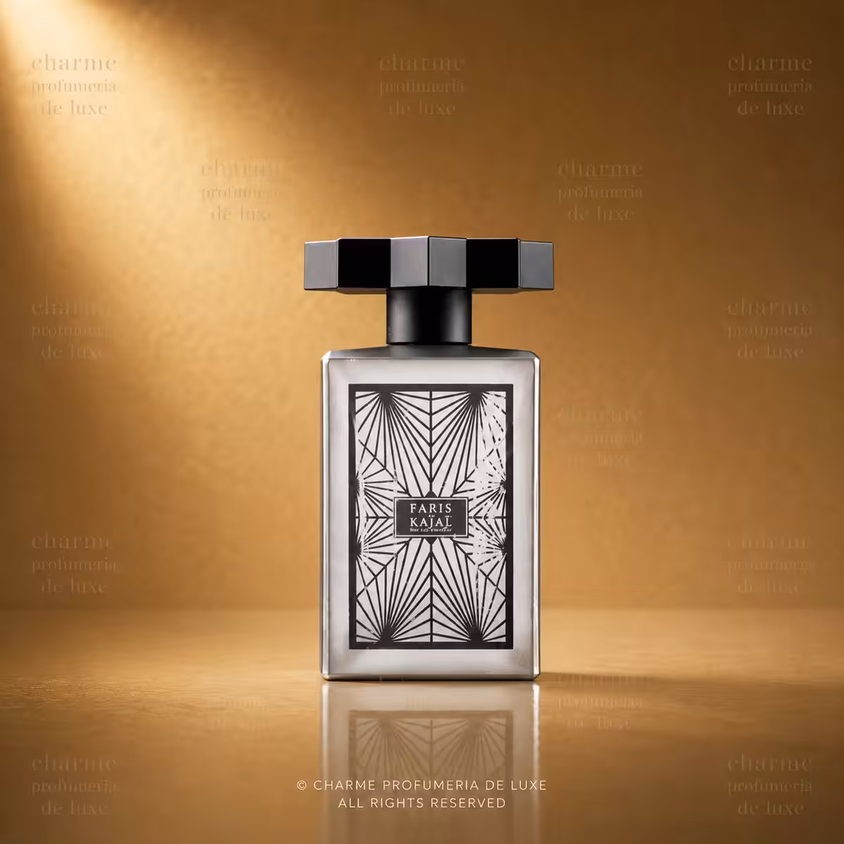 Kajal Faris Eau de Parfum, packshot luxury del flacone argento su sfondo dorato Charme Profumeria de Luxe