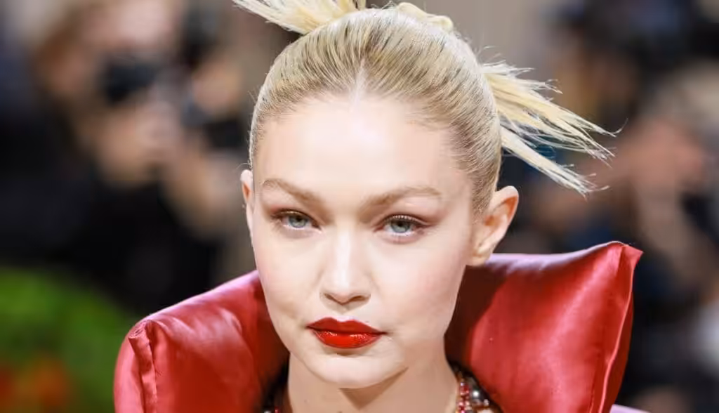 make-up-labbra-2023-rosso-mat