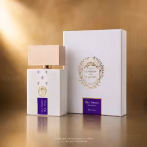 Giardini di Toscana Blu Indaco Eau de Parfum 100 ml con flacone bianco e scatola, profumo di nicchia su sfondo dorato luxury