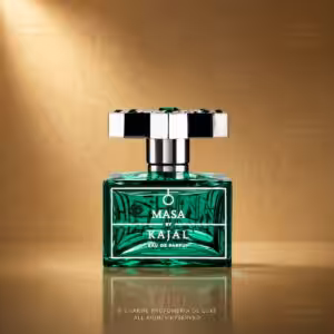 Kajal Masa Eau de Parfum, packshot luxury del profumo con flacone verde su sfondo dorato Charme Profumeria de Luxe