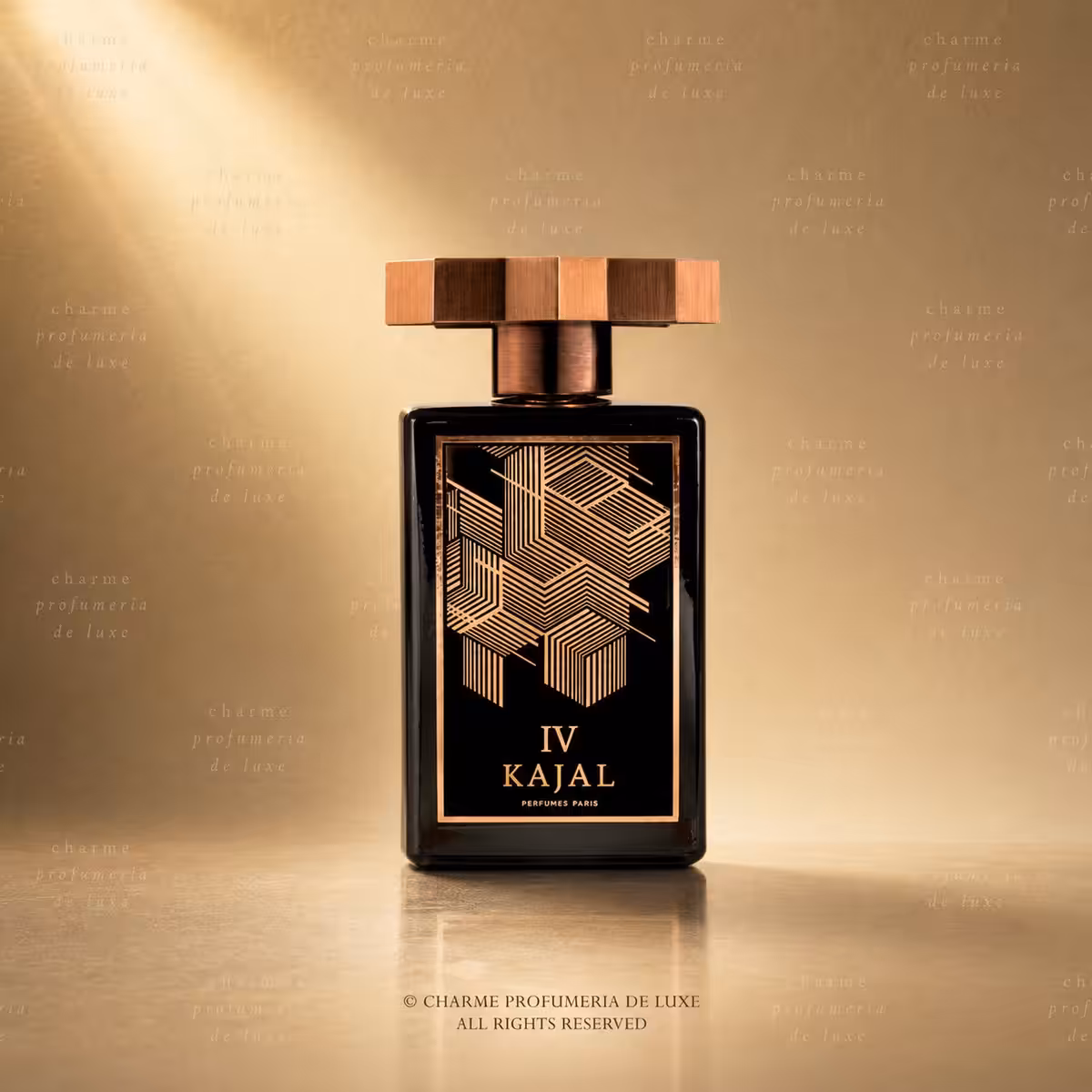Kajal IV Eau de Parfum packshot luxury su sfondo oro per Charme Profumeria de Luxe
