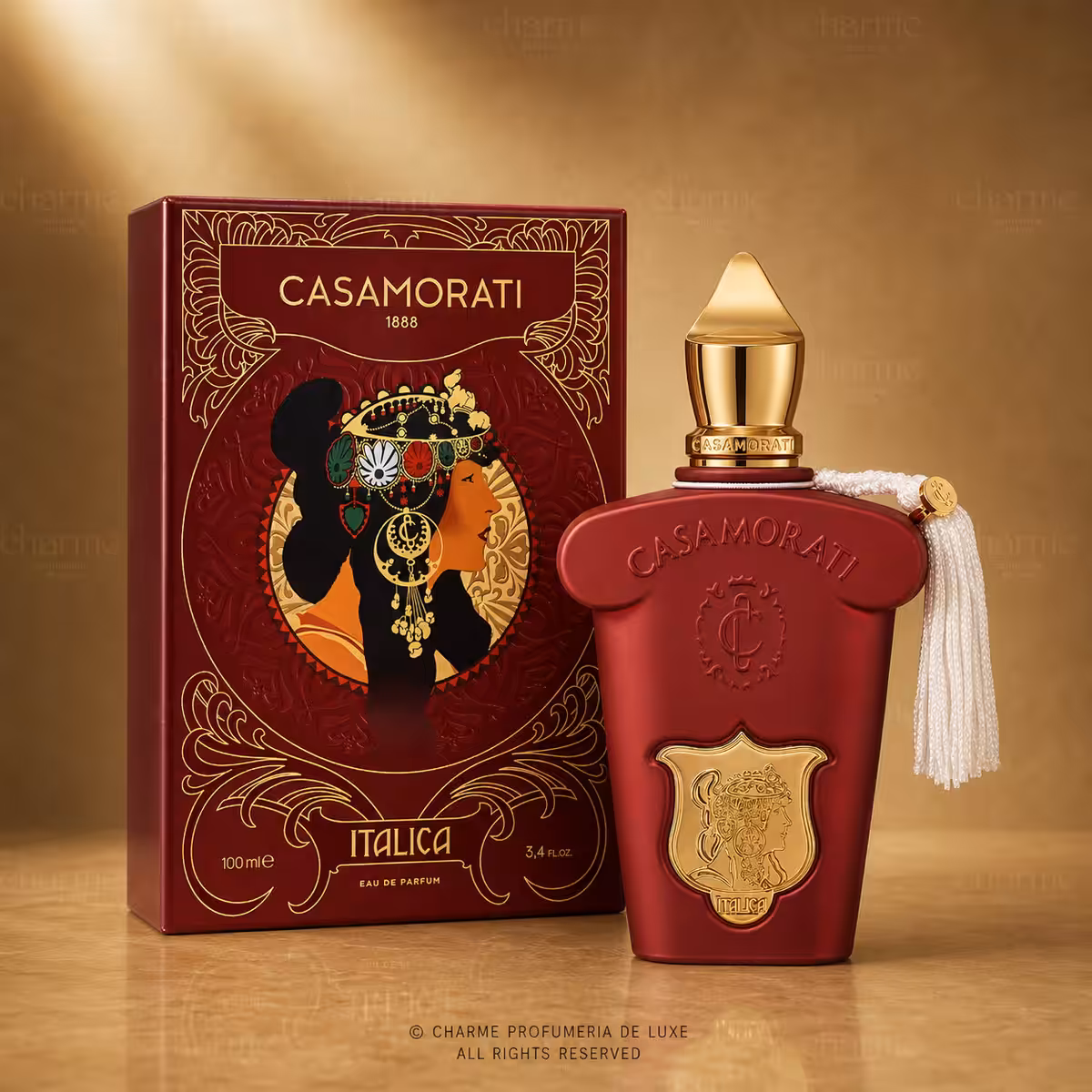 Xerjoff Casamorati Italica Eau de Parfum 100 ml con confezione, profumo di nicchia gourmand su sfondo luxury dorato Charme Profumeria