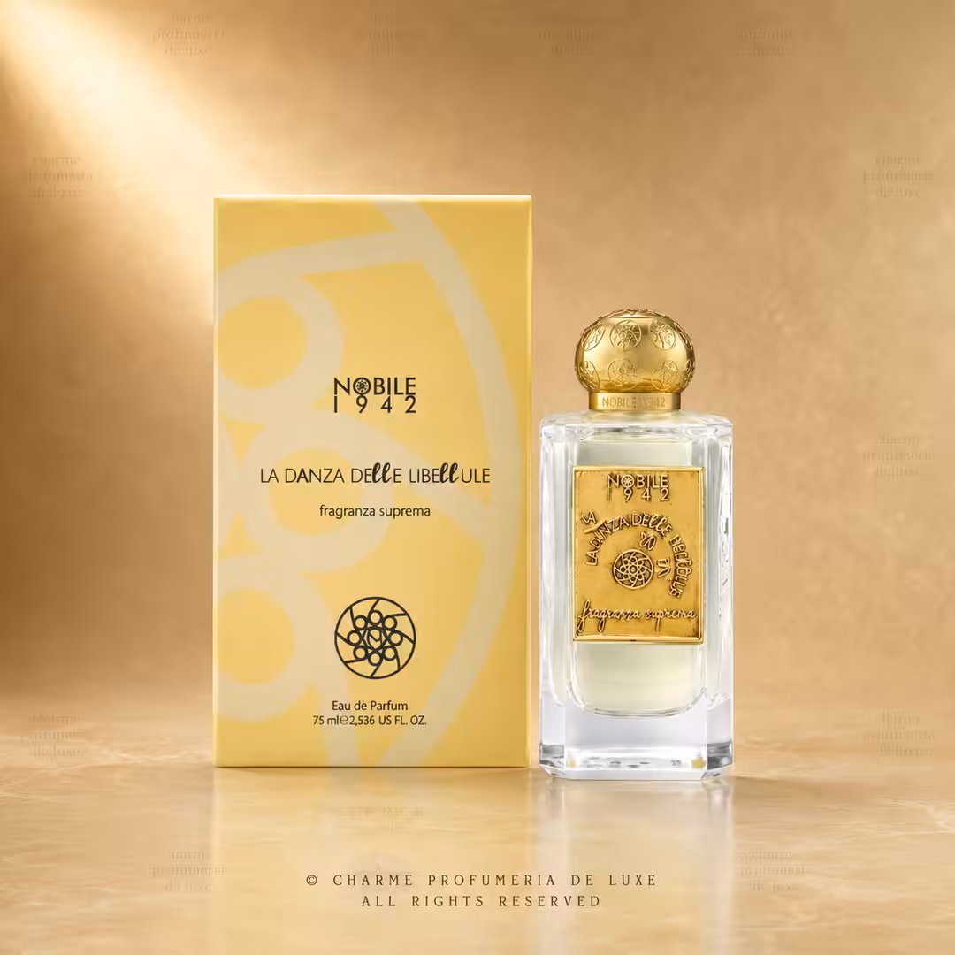 Nobile 1942 La Danza delle Libellule Eau de Parfum 75 ml, fragranza suprema con flacone e confezione gialla in packshot luxury su sfondo oro champagne per Charme Profumeria de Luxe