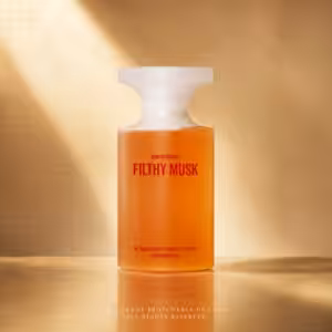 Borntostandout Filthy Musk Hand & Body Wash 350 ml, gel detergente mani e corpo in packshot luxury su sfondo oro champagne