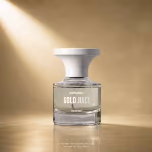 Borntostandout Gold Juice Eau Intimité 30 ml, packshot luxury profumo di nicchia con flacone in vetro e sfondo champagne