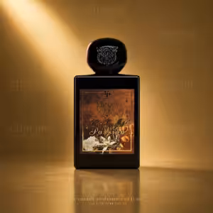 Lorenzo Pazzaglia Coffeee Passion Extrait de Parfum 50 ml, flacone nero con etichetta nei toni del caffè su sfondo dorato Charme Profumeria de Luxe