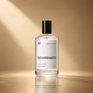 Saranghaeyo 30 Breeze of Shine Eau de Parfum 100 ml, profumo di nicchia in flacone trasparente su sfondo luxury Charme Profumeria