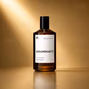 Saranghaeyo 91 Chocolatic Night Eau de Parfum 100 ml, packshot luxury del profumo di nicchia su sfondo dorato per e-commerce Charme Profumeria De Luxe