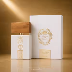 Giardini di Toscana Oro e Miele Eau de Parfum 100 ml con flacone bianco e confezione, profumo di nicchia su sfondo luxury dorato