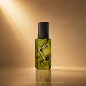 Nobile 1942 Sine Gloria Eau de Parfum 75 ml, profumo di nicchia in flacone verde con packshot luxury su sfondo oro champagne per Charme Profumeria